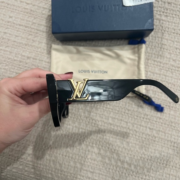 SOLD - Picture 2 of 14